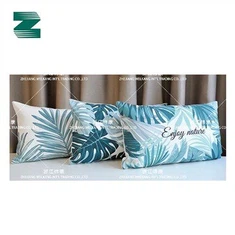 Prevlečena na poliestrsko pravokotno tiskano blazino